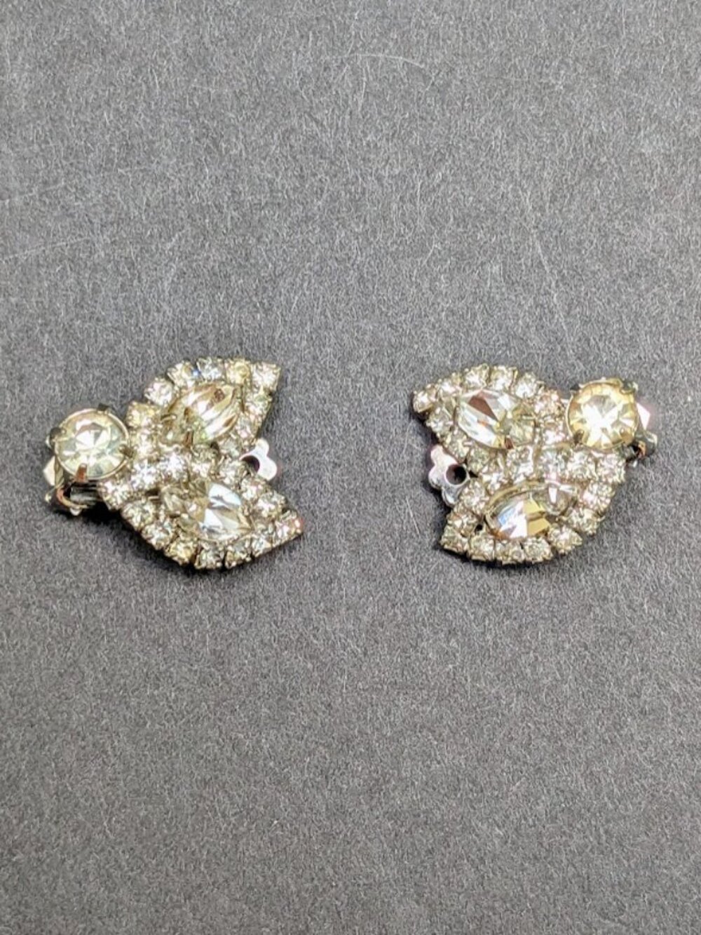 Vintage WEISS Rhinestone Clip On Earrings Clear Crystal Statement Signed